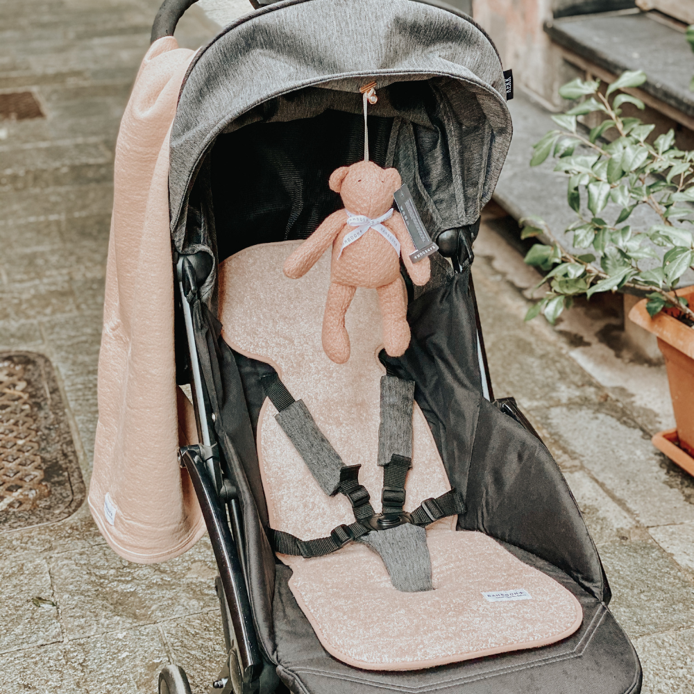 Here are what are the 3 essential stroller accessories!